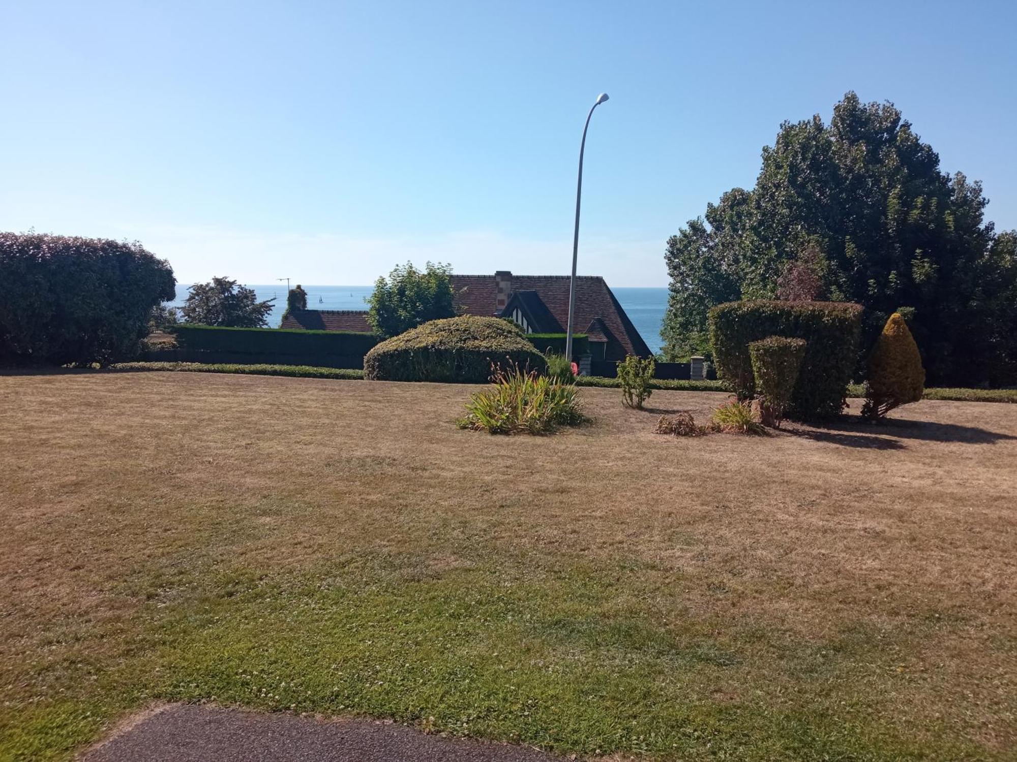 Appartement 45M2 - Proche Deauville - Vue Mer Bénerville-sur-Mer Esterno foto